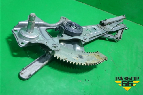 Стеклоподъёмник механический двери левой для Isuzu ELF (N-series) с 2006-2014г (Эльф)