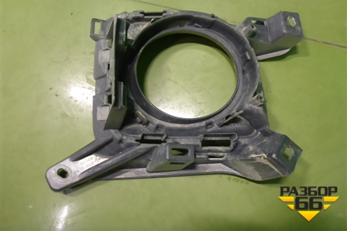 Накладка ПТФ левая (после 2012г до 2015г) (5204060070) для Toyota Land Cruiser (200) с 2008г (Ленд Крузер)