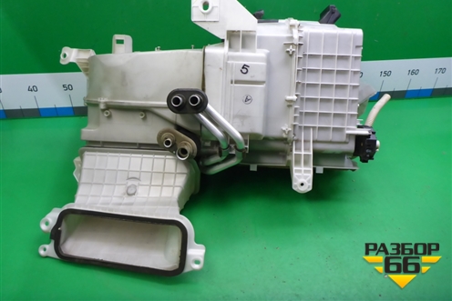 Корпус отопителя (8701044280) для Toyota Isis c 2004-2018г (Исис)