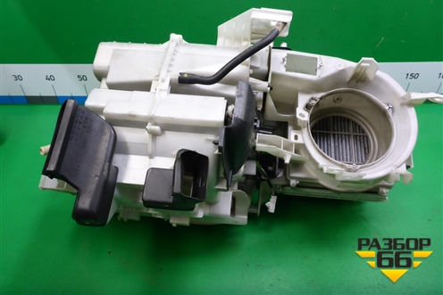 Корпус отопителя (8701044280) для Toyota Isis c 2004-2018г (Исис)