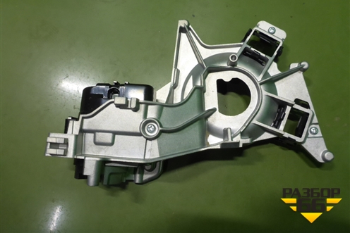 Кронштейн зеркала левого (новый) (8796660R60) для Toyota Land Cruiser (200) с 2008г (Ленд Крузер)