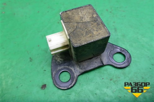 Датчик AIR BAG (8917444010) для Toyota Isis c 2004-2018г (Исис)