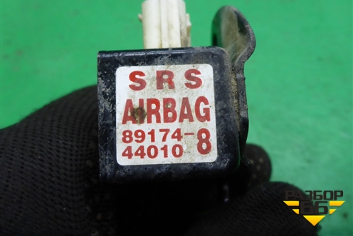 Датчик AIR BAG (8917444010) для Toyota Isis c 2004-2018г (Исис)
