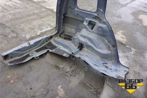 Крыло заднее левое для Toyota Isis c 2004-2018г (Исис)