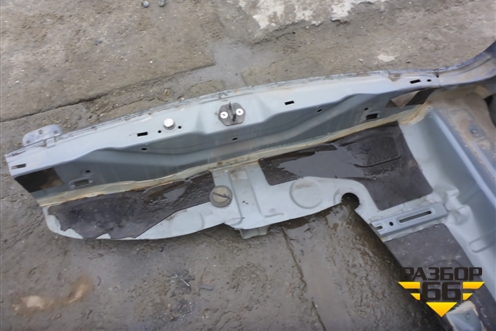 Крыло заднее левое для Toyota Isis c 2004-2018г (Исис)
