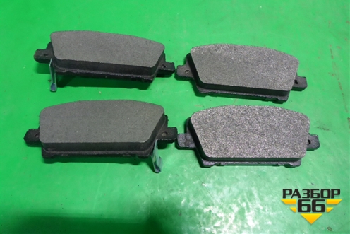 Колодки тормозные передние (ADB31586) для Honda Civic 5D с 2006-2012г (Цивик)