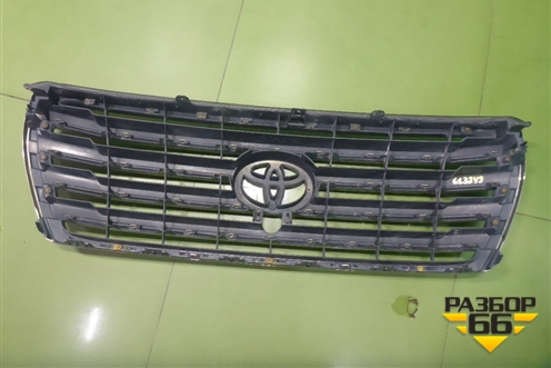 Решетка радиатора (после 2012г до 2015г под камеру) (5311460110) для Toyota Land Cruiser (200) с 2008г (Ленд Крузер)