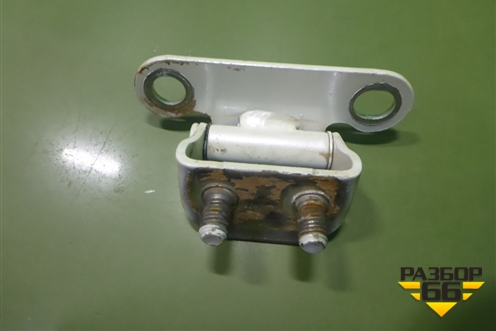 Петля двери багажника (до 2015г верхней) (6881028040) для Toyota Land Cruiser (200) с 2008г (Ленд Крузер)