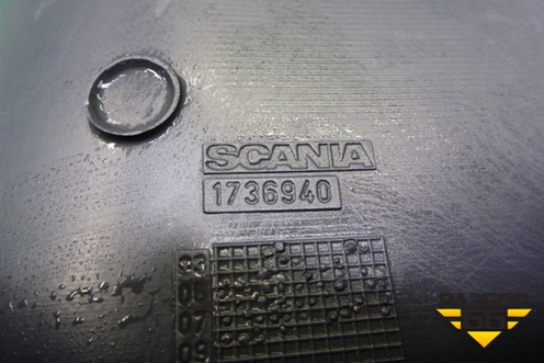 Накладка на торпедо  (боковая левая) (1736940) для Scania 5 R Series с 2004-2016г