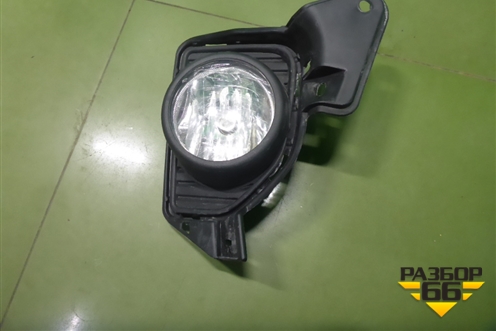 Фара противотуманная правая (после 2010г новая дубликат) (HL20004) для Toyota Hi Ace с 2005г