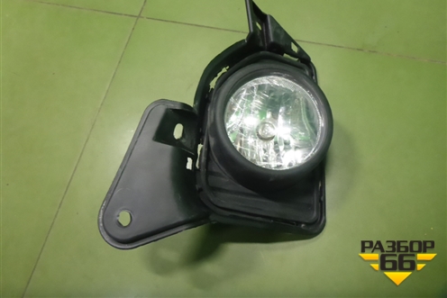 Фара противотуманная правая (после 2010г новая дубликат) (HL20004) для Toyota Hi Ace с 2005г