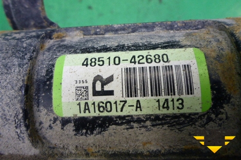 Амортизатор передний правый (4851042680) для Toyota Rav-4 с 2012-2019г (Рав 4)