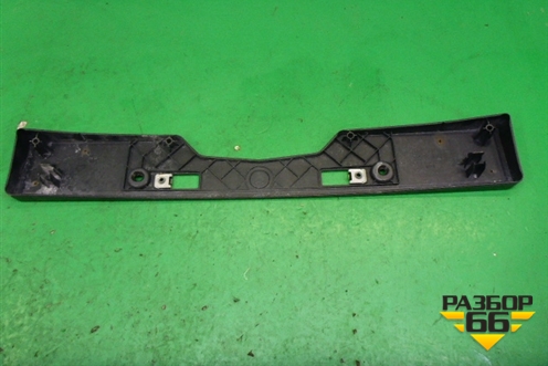 Рамка под номер (после 2015г) (5211442120) для Toyota Rav-4 с 2012-2019г (Рав 4)