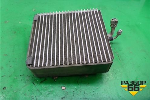 Испаритель кондиционера  (5037023500) для Isuzu Giga (C-series) с 1994-2015г (Гига)