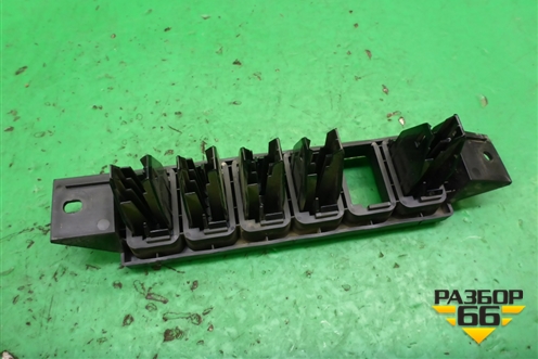 Рамка под кнопки для Isuzu Giga (C-series) с 1994-2015г (Гига)