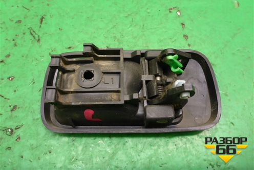 Ручка внутренняя двери левой для Isuzu Giga (C-series) с 1994-2015г (Гига)