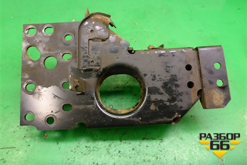 Кронштейн усилителя переднего бампера правый  (к раме) для Isuzu Giga (C-series) с 1994-2015г (Гига)