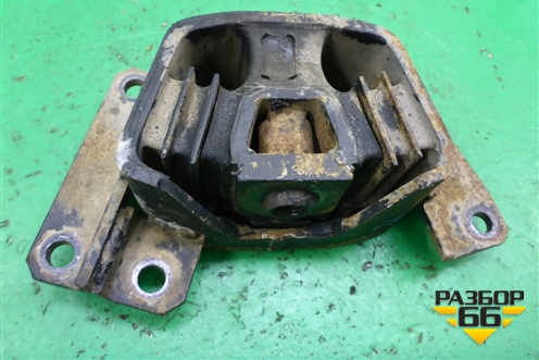Опора двигателя левая  (15.7л 6WG1) для Isuzu Giga (C-series) с 1994-2015г (Гига)