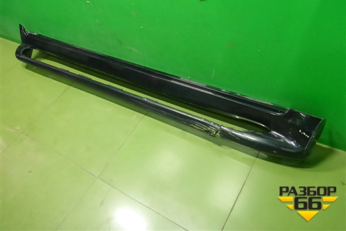 Накладка на порог наружная правая на подножку (5177360160) для Toyota Land Cruiser (200) с 2008г (Ленд Крузер)