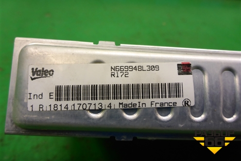 Радиатор отопителя для Mercedes Benz SLK R172 с 2010-2016г (СЛК)