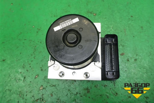 Блок ABS (A1729014000) для Mercedes Benz SLK R172 с 2010-2016г (СЛК)