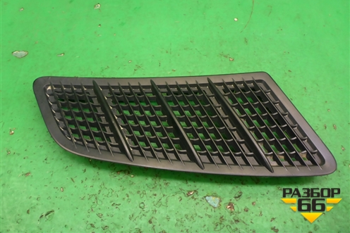 Решетка в капот правая (A1728800285) для Mercedes Benz SLK R172 с 2010-2016г (СЛК)