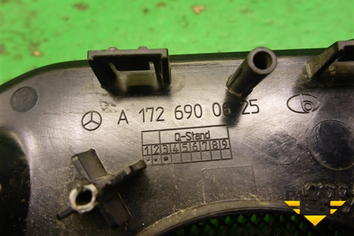 Решетка динамика (задняя правая) (A1726900625) для Mercedes Benz SLK R172 с 2010-2016г (СЛК)