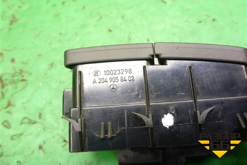 Кнопка центрального замка (A2049058402) для Mercedes Benz SLK R172 с 2010-2016г (СЛК)