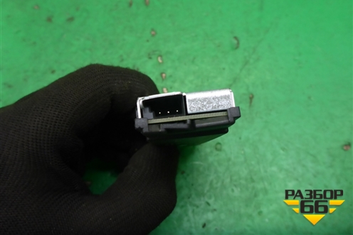 Антенна электрическая (A1728202589) для Mercedes Benz SLK R172 с 2010-2016г (СЛК)