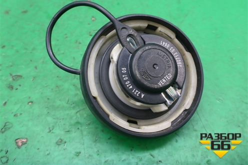 Крышка топливного бака (A2214700705) для Mercedes Benz SLK R172 с 2010-2016г (СЛК)