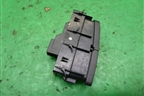 Кнопка центрального замка (A2049058502) для Mercedes Benz SLK R172 с 2010-2016г (СЛК)