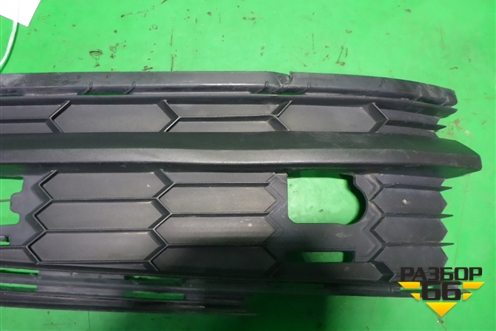 Решетка в передний бампер правая (до 2021г) (565807368) для Skoda Kodiaq с 2017г (Кодиак)