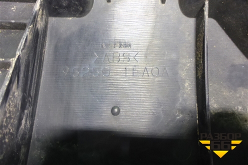 Кронштейн заднего бампера центральный (962501EA0A) для Nissan 370Z с 2008-2020г