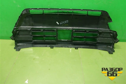 Решетка в передний бампер центральная (после 2018г) (7172186R) для Suzuki Vitara с 2014-2025г (Витара)