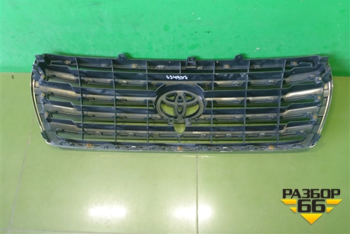 Решетка радиатора (после 2012г до 2015г под камеру) (5311460110) для Toyota Land Cruiser (200) с 2008г (Ленд Крузер)