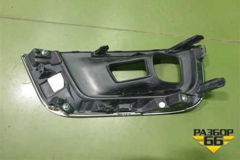 Накладка ПТФ правая (5212760280) ( 5203060220) для Toyota Land Cruiser (300) с 2021г (Ленд Крузер)