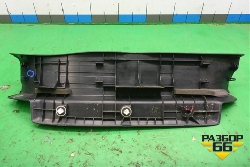 Накладка порога внутренняя заднего левого (6794035011) для Toyota Land Cruiser Prado(150) с 2009г (Ленд Крузер Прадо)