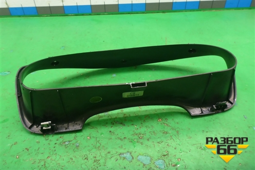 Накладка на щиток приборов (8483138000) для Hyundai Sonata-5 с 2001г (Соната)