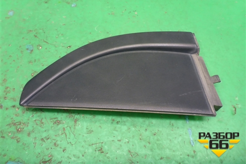 Накладка двери задней левой (уголок) (838303D020) для Hyundai Sonata-5 с 2001г (Соната)