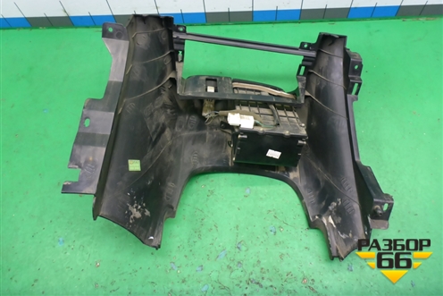 Накладка на торпедо (центральная часть) (847713C000) для Hyundai Sonata-5 с 2001г (Соната)