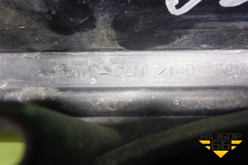 Решетка радиатора (после 2012 до 2015г под камеру) (5311460110) для Toyota Land Cruiser (200) с 2008г (Ленд Крузер)