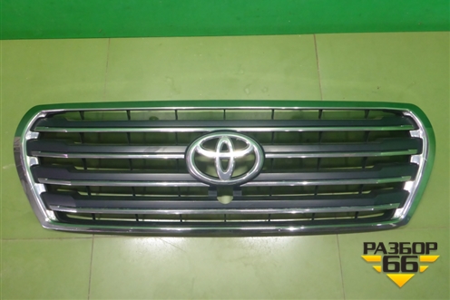 Решетка радиатора (после 2012 до 2015г под камеру) (5311460110) для Toyota Land Cruiser (200) с 2008г (Ленд Крузер)