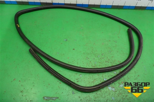 Уплотнитель двери передней правой для Ford Focus 1 с 1998-2004г (Фокус)