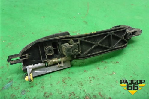 Ручка наружная двери задней правой (1M51A266B22AA) для Ford Focus 1 с 1998-2004г (Фокус)