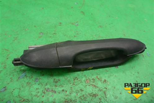 Ручка наружная двери задней правой (1M51A266B22AA) для Ford Focus 1 с 1998-2004г (Фокус)