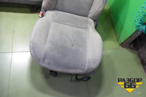 Сиденья комплект (седан) для Ford Focus 1 с 1998-2004г (Фокус)