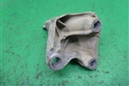 Кронштейн КПП левый (98AB7M125BF) для Ford Focus 1 с 1998-2004г (Фокус)