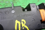 Ручка внутренняя двери передней правой (1M51F22600A) для Ford Focus 1 с 1998-2004г (Фокус)