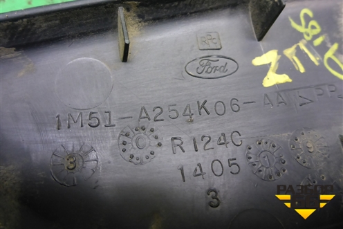Накладка двери задней правой (1M51A254K06AA) для Ford Focus 1 с 1998-2004г (Фокус)