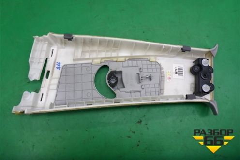 Обшивка стойки центральная верхняя правая (858402W310) для Hyundai Grand Santa Fe с 2012-2018г (Гранд Санта Фе)